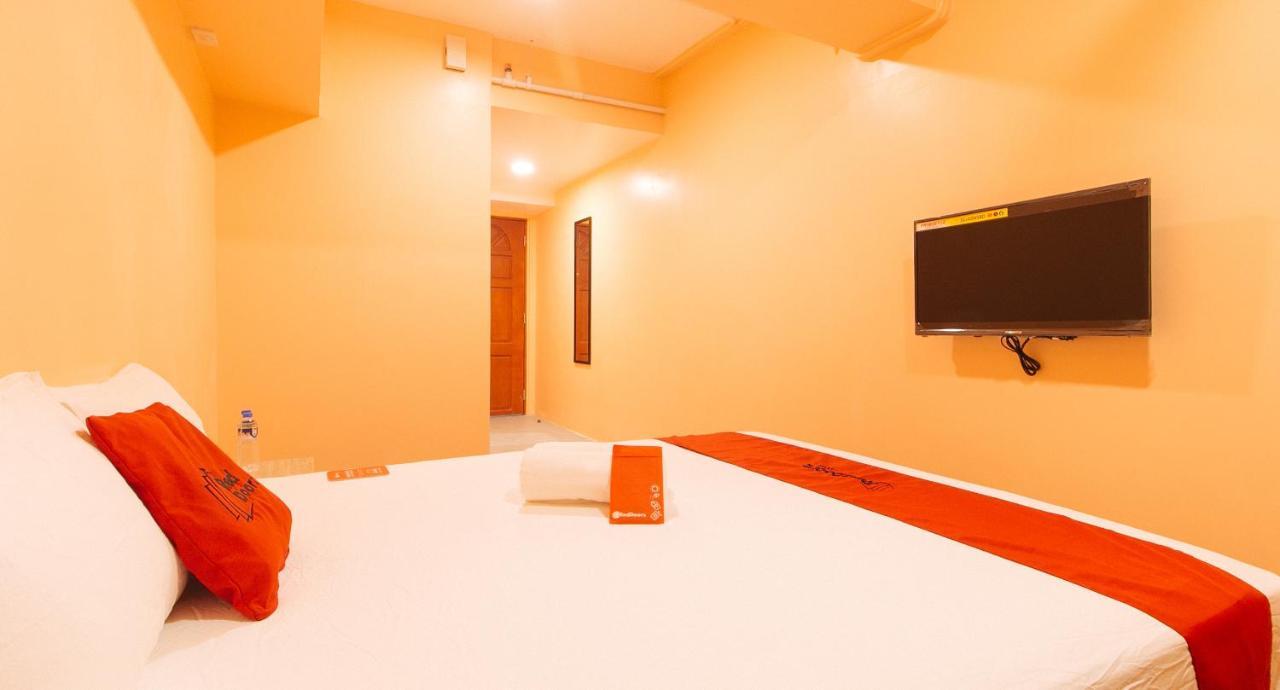 Reddoorz Plus @ Kaizen Suites Taft Avenue Манила Экстерьер фото