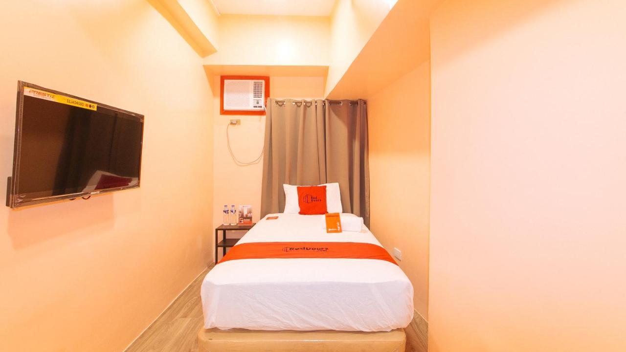 Reddoorz Plus @ Kaizen Suites Taft Avenue Манила Экстерьер фото