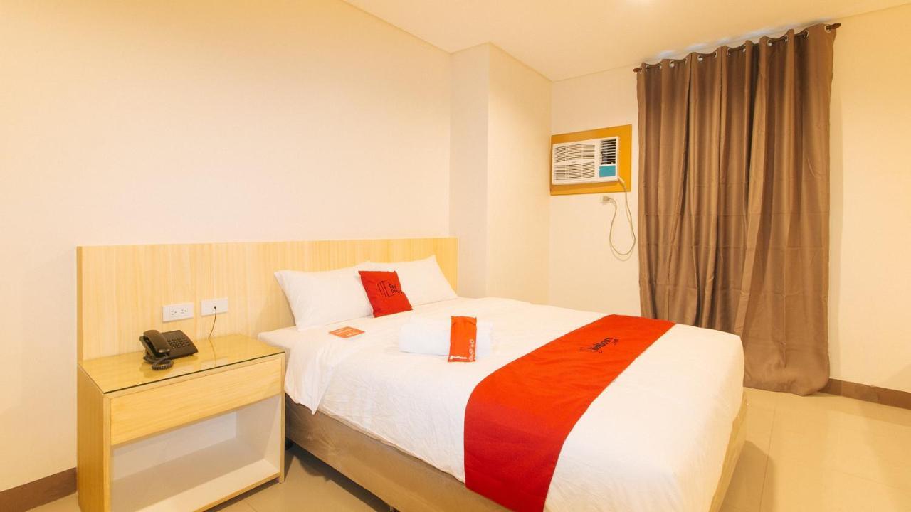 Reddoorz Plus @ Kaizen Suites Taft Avenue Манила Экстерьер фото