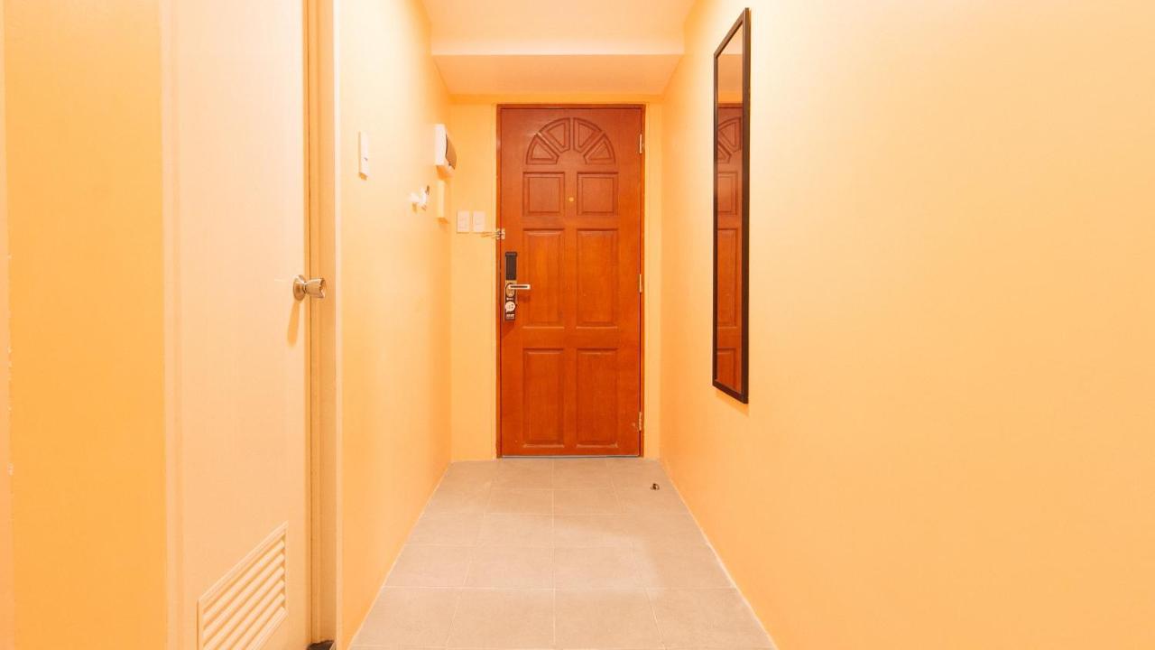Reddoorz Plus @ Kaizen Suites Taft Avenue Манила Экстерьер фото