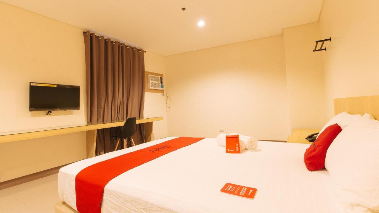 Reddoorz Plus @ Kaizen Suites Taft Avenue Манила Экстерьер фото