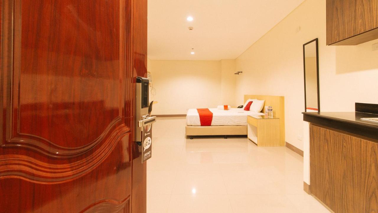 Reddoorz Plus @ Kaizen Suites Taft Avenue Манила Экстерьер фото
